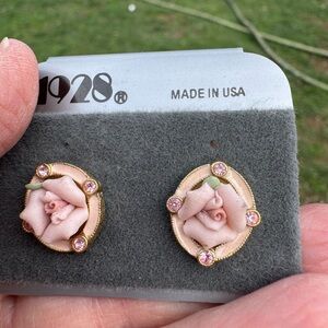 1928 Gold-Tone Pale Pink Rose Stud Earrings with Pink Crystals
